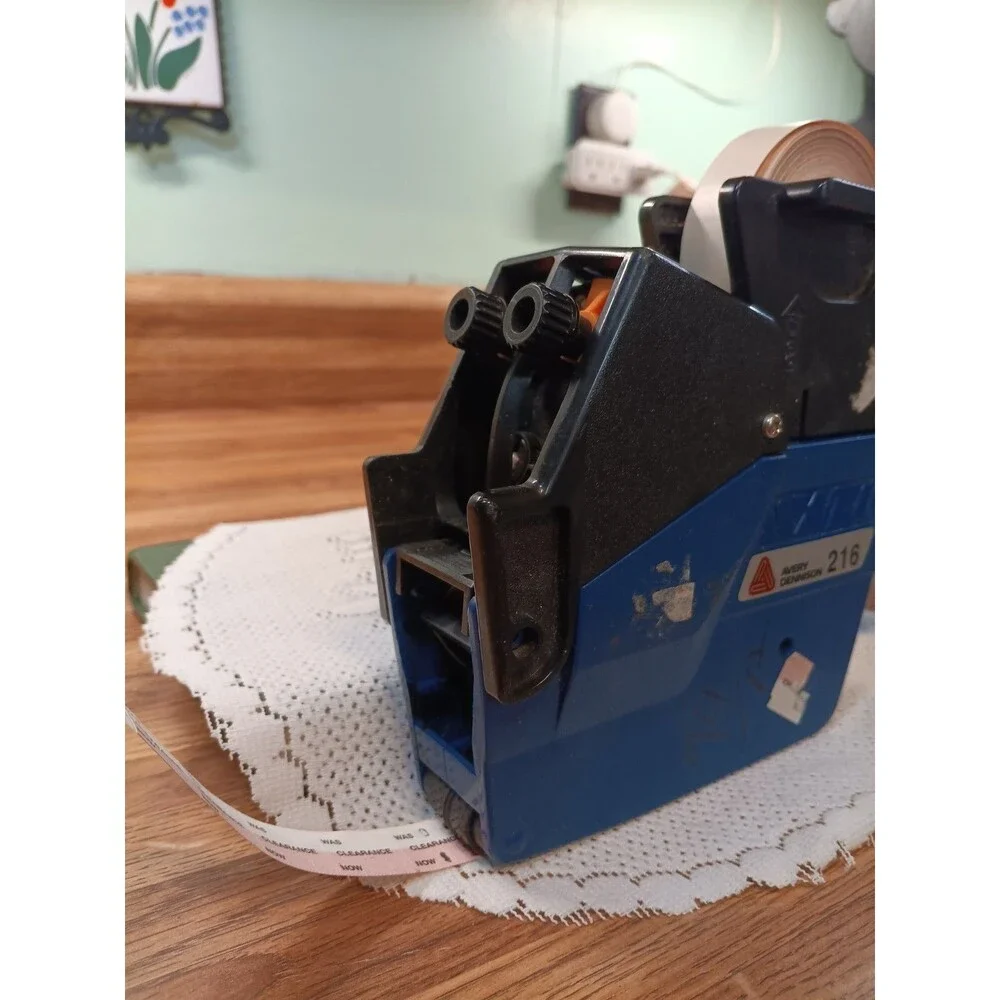 Avery Dennison Two-Line Labeler W/ Labels
